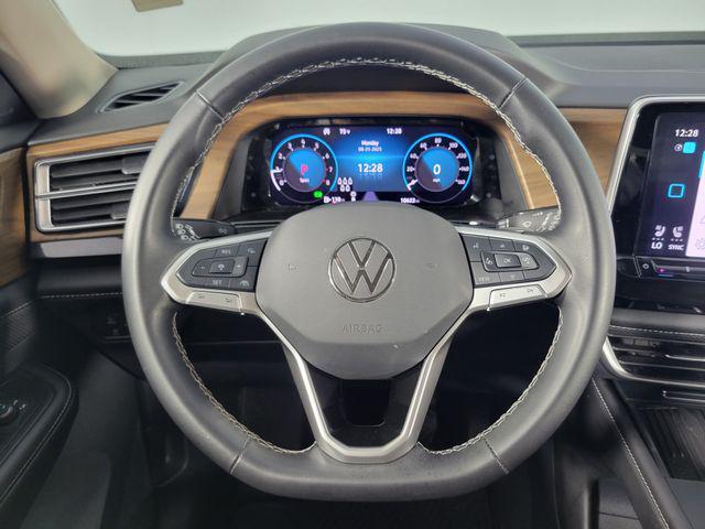 used 2025 Volkswagen Atlas car, priced at $35,911