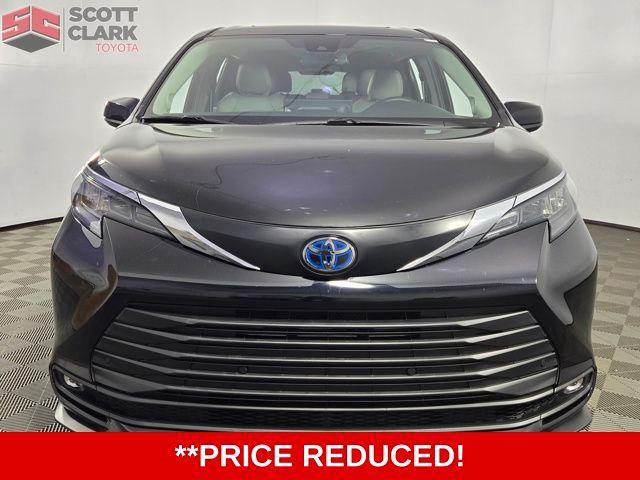 used 2025 Toyota Sienna car, priced at $43,797