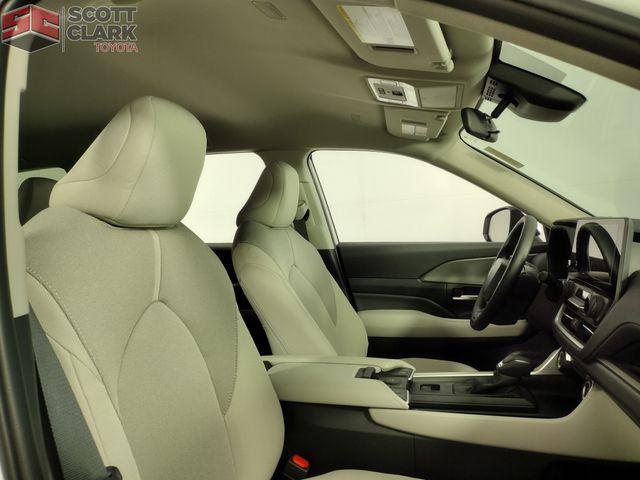 new 2025 Toyota Highlander car, priced at $47,261