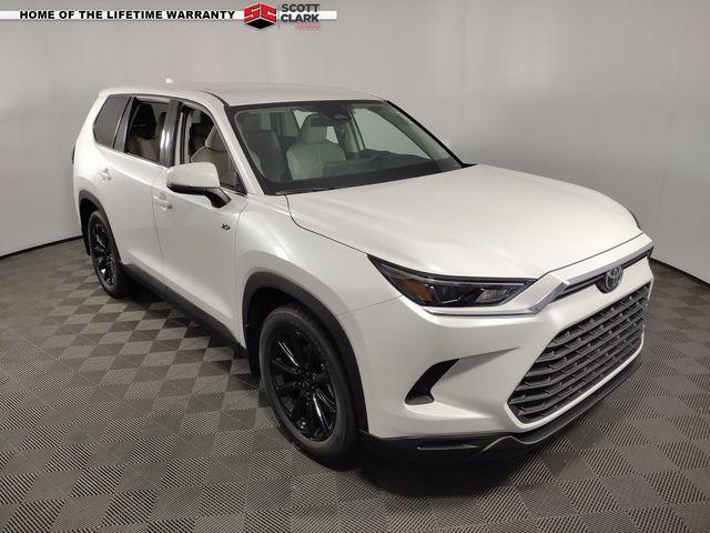new 2025 Toyota Highlander car, priced at $47,261