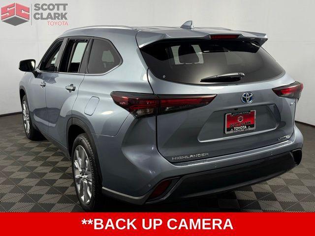 used 2024 Toyota Highlander Hybrid car, priced at $50,878