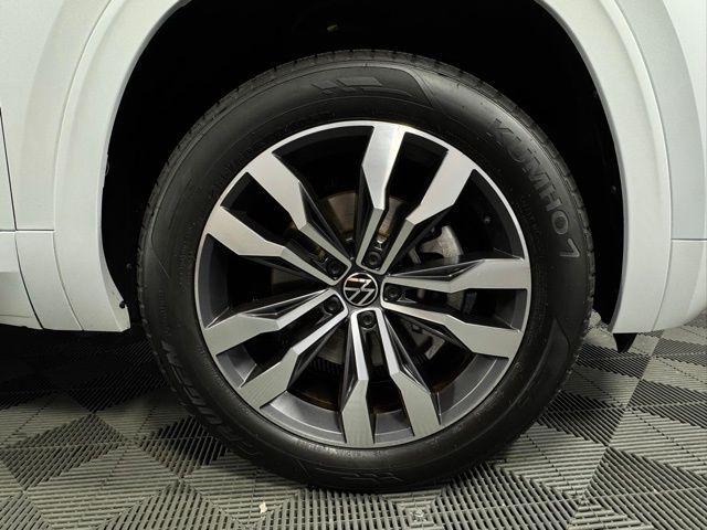 used 2022 Volkswagen Atlas Cross Sport car, priced at $26,896