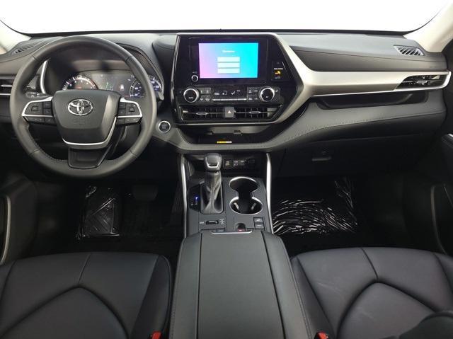 used 2024 Toyota Highlander car, priced at $42,847