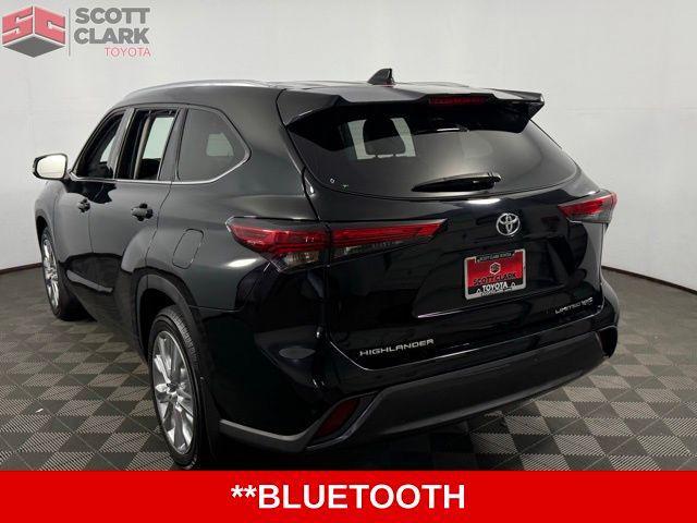 used 2022 Toyota Highlander car, priced at $36,064