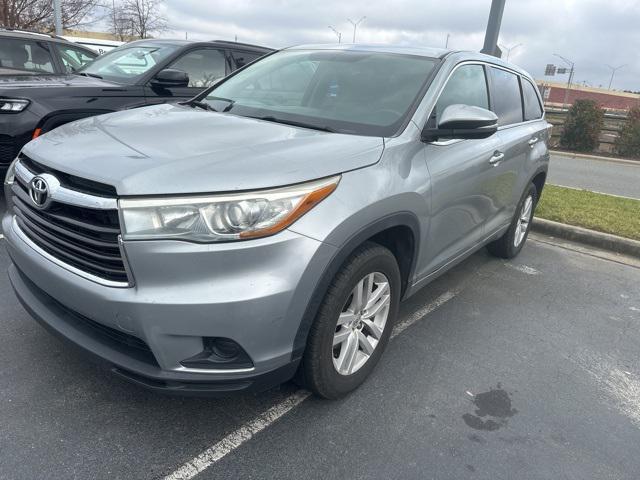 used 2015 Toyota Highlander car, priced at $15,944