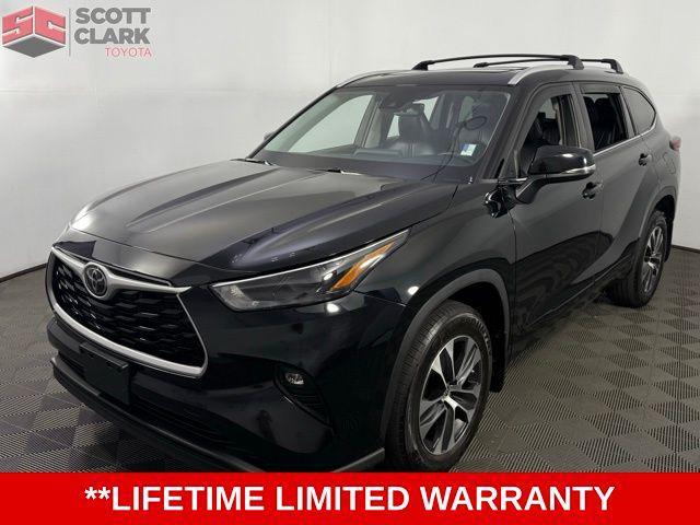 used 2022 Toyota Highlander car, priced at $33,968