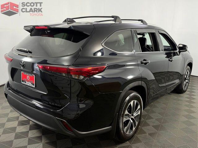 used 2022 Toyota Highlander car, priced at $33,968