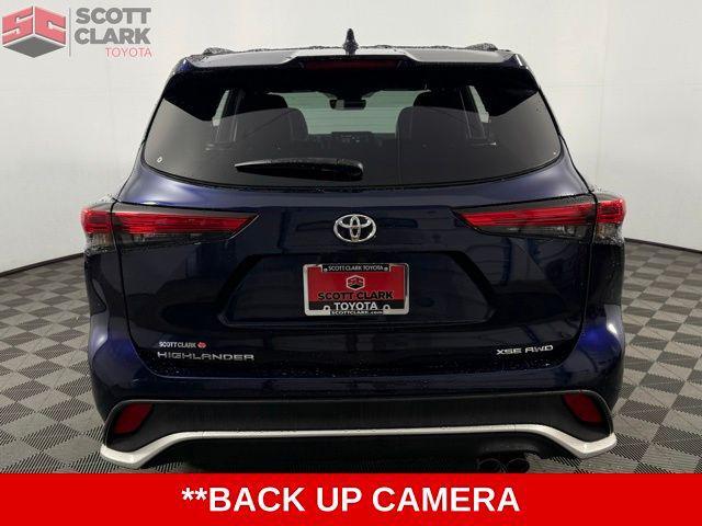 used 2022 Toyota Highlander car, priced at $42,400