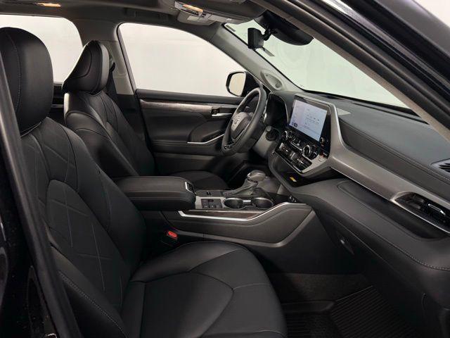 used 2024 Toyota Highlander car, priced at $48,800