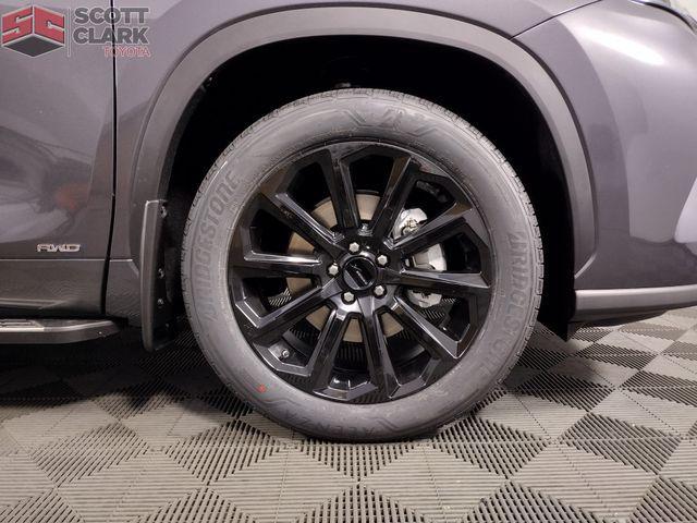new 2025 Toyota Highlander Hybrid car, priced at $53,384