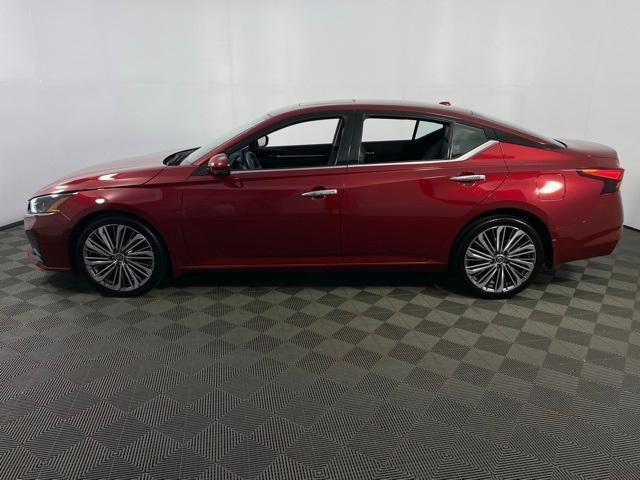 used 2023 Nissan Altima car, priced at $25,905