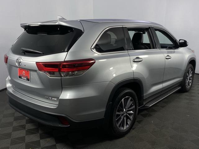 used 2019 Toyota Highlander car, priced at $26,156