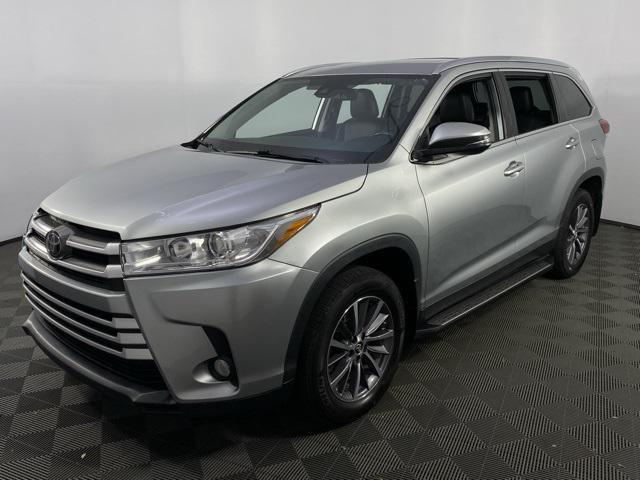 used 2019 Toyota Highlander car, priced at $26,156