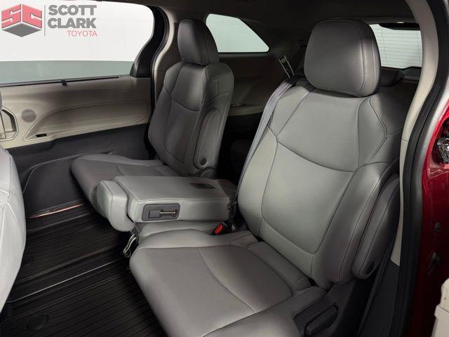 used 2021 Toyota Sienna car, priced at $34,101
