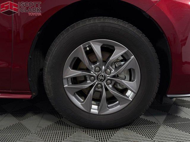 used 2021 Toyota Sienna car, priced at $34,101