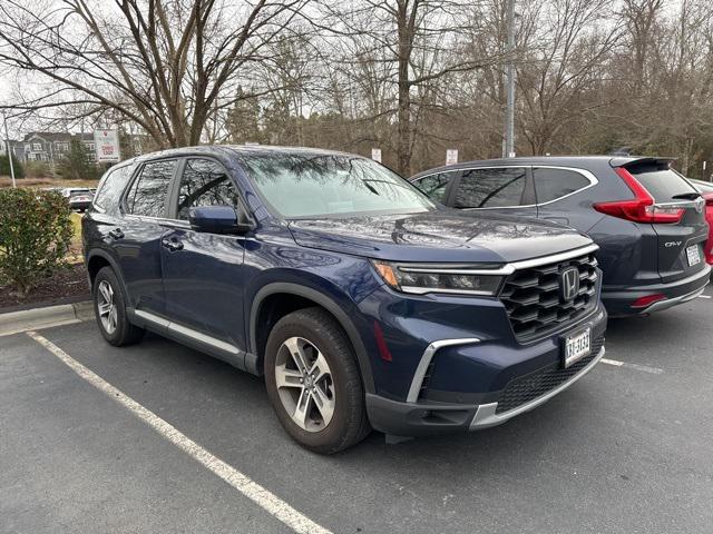 used 2025 Honda Pilot car, priced at $43,702