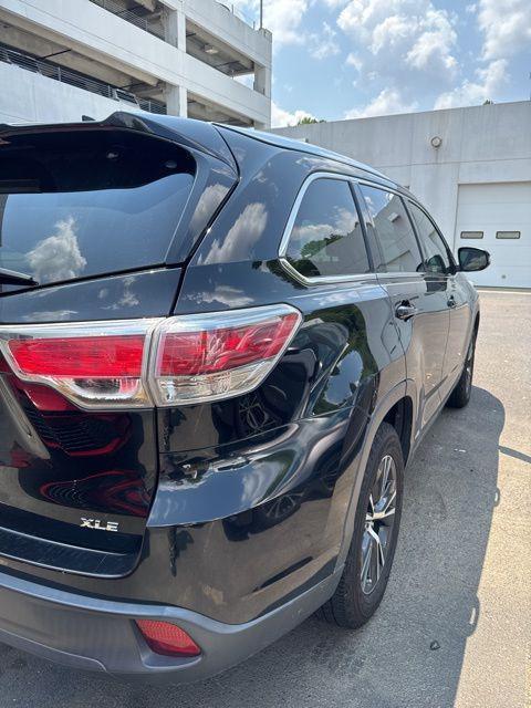 used 2016 Toyota Highlander car, priced at $14,350