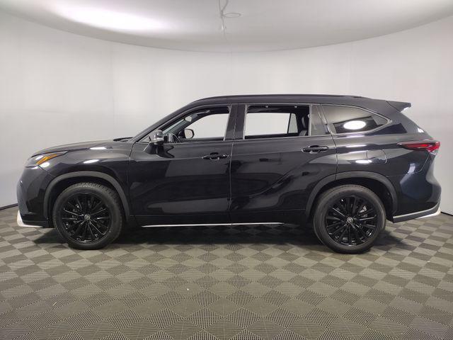 used 2024 Toyota Highlander car, priced at $43,502
