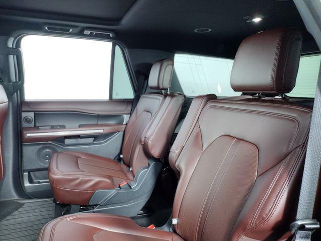 used 2024 Ford Expedition car, priced at $59,092
