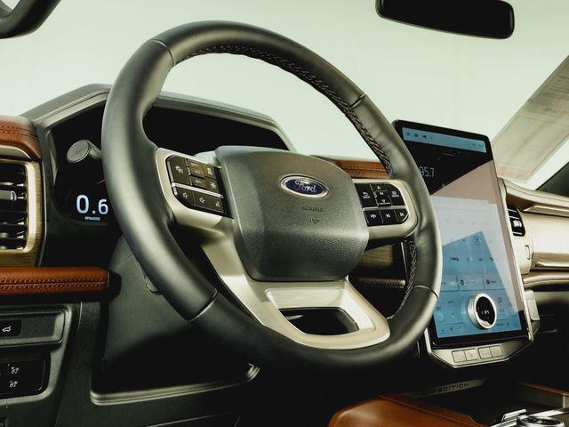 used 2024 Ford Expedition car, priced at $59,092