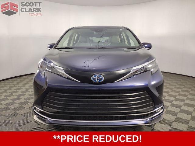 used 2024 Toyota Sienna car, priced at $44,759