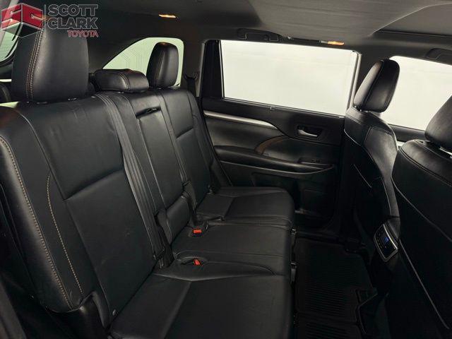 used 2016 Toyota Highlander car, priced at $20,021