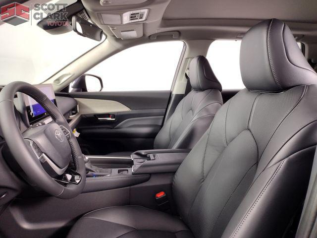 new 2025 Toyota Grand Highlander car, priced at $54,375