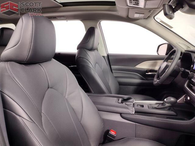 new 2025 Toyota Grand Highlander car, priced at $54,375