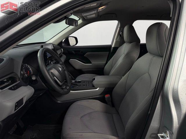 used 2022 Toyota Highlander car, priced at $29,703