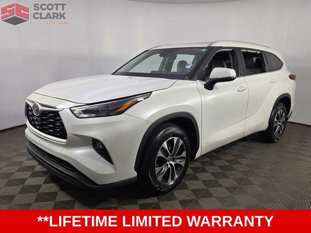 used 2022 Toyota Highlander car, priced at $36,243