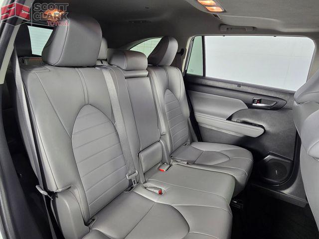 used 2022 Toyota Highlander car, priced at $36,243