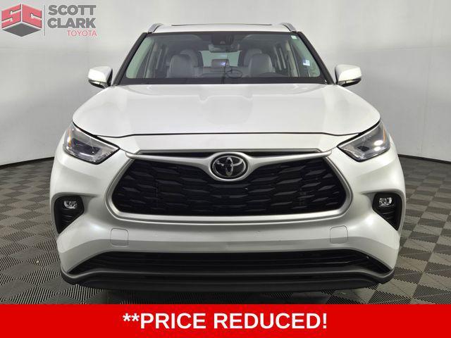 used 2022 Toyota Highlander car, priced at $36,243