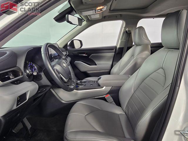 used 2022 Toyota Highlander car, priced at $36,243