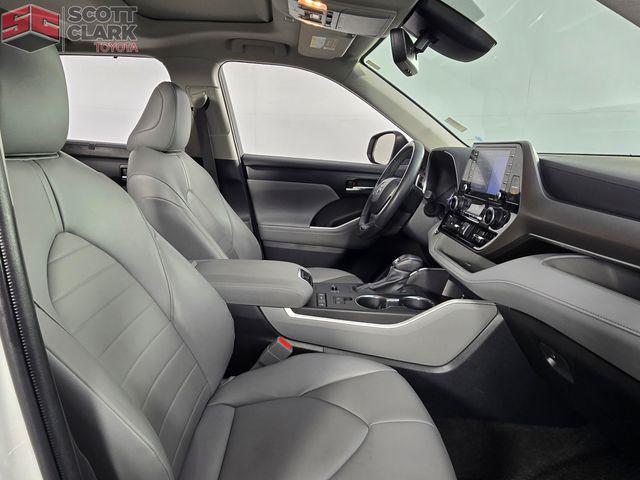 used 2022 Toyota Highlander car, priced at $36,243