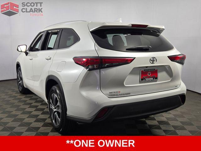 used 2022 Toyota Highlander car, priced at $36,243