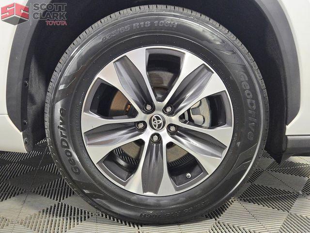 used 2022 Toyota Highlander car, priced at $36,243