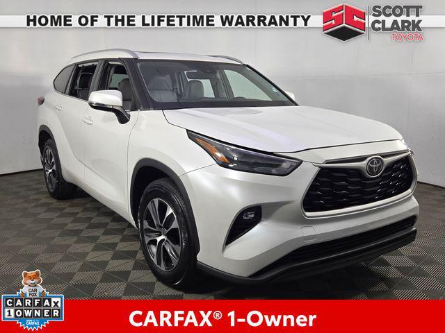 used 2022 Toyota Highlander car, priced at $36,243