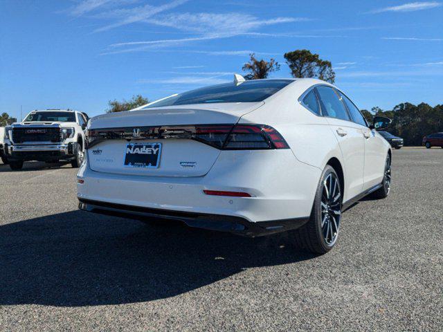 new 2025 Honda Accord Hybrid car, priced at $37,497