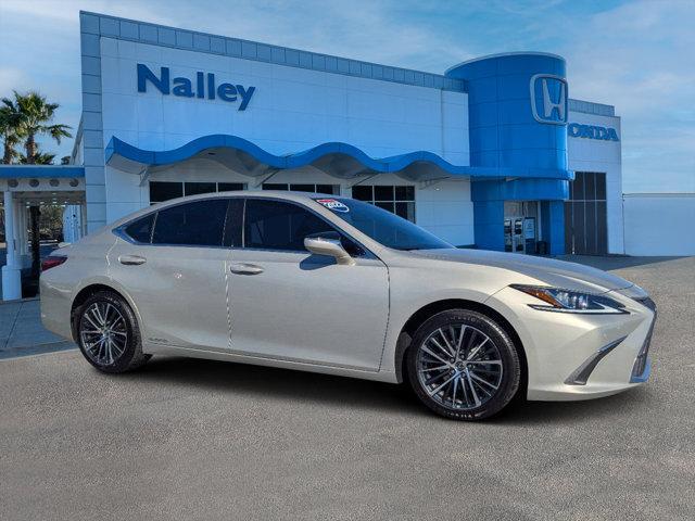 used 2022 Lexus ES 300h car, priced at $35,700