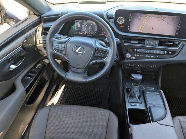 used 2022 Lexus ES 300h car, priced at $35,700