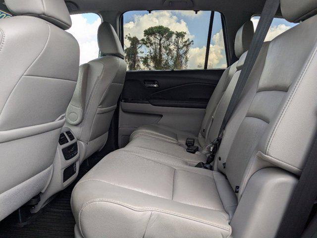 used 2022 Honda Pilot car, priced at $29,000