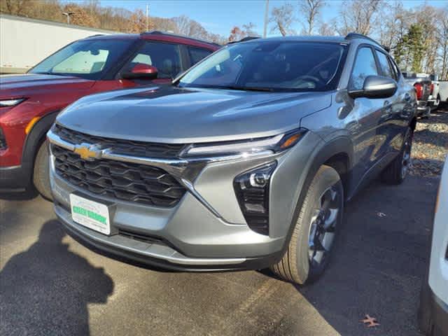 new 2025 Chevrolet Trax car, priced at $25,485