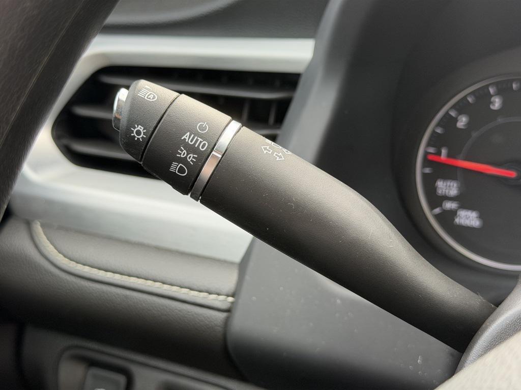 used 2022 GMC Acadia car, priced at $27,656