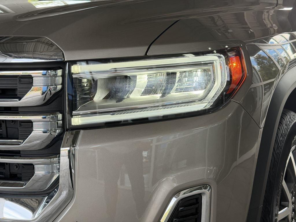 used 2022 GMC Acadia car, priced at $27,656