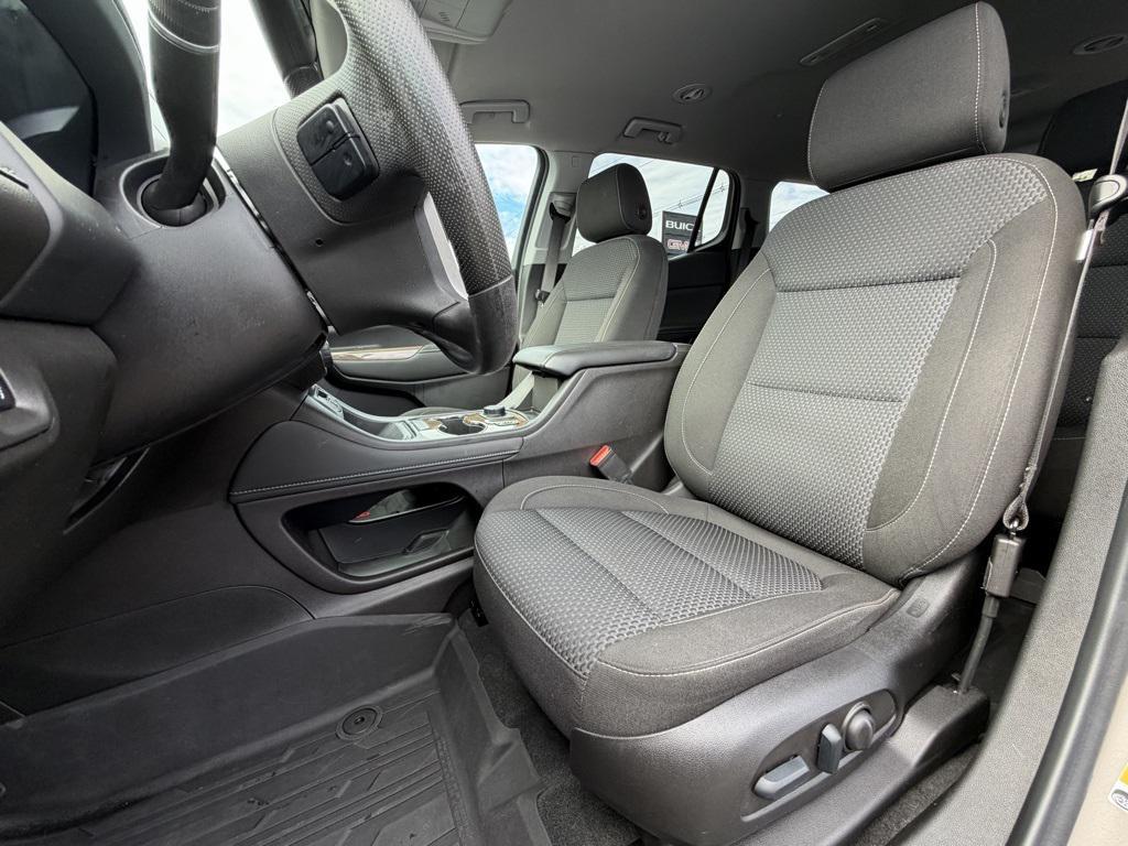 used 2022 GMC Acadia car, priced at $27,656