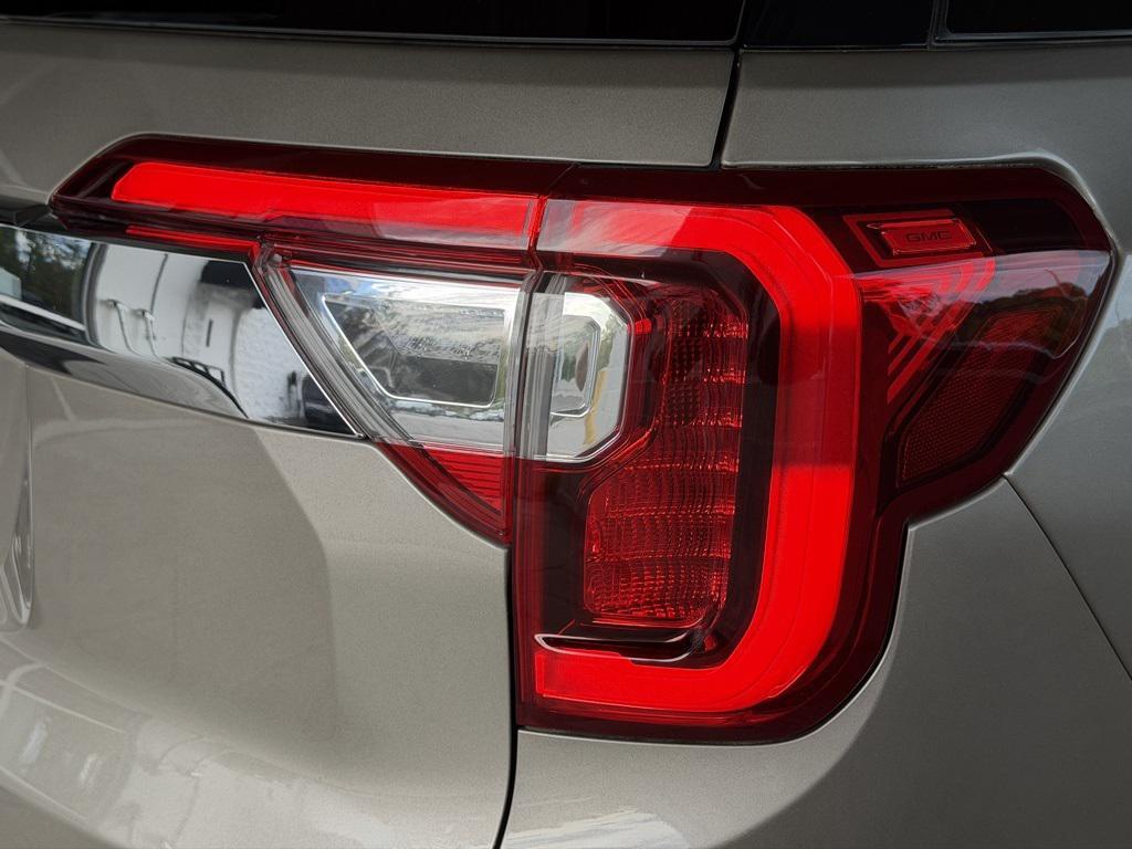 used 2022 GMC Acadia car, priced at $27,656