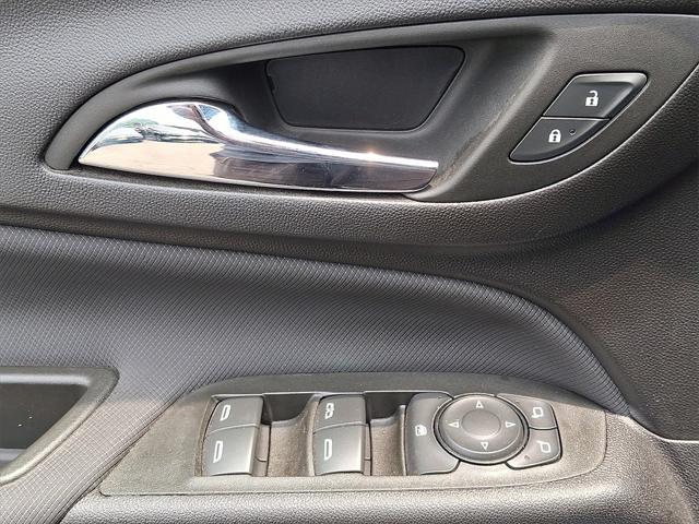 used 2024 Chevrolet Equinox car, priced at $28,235