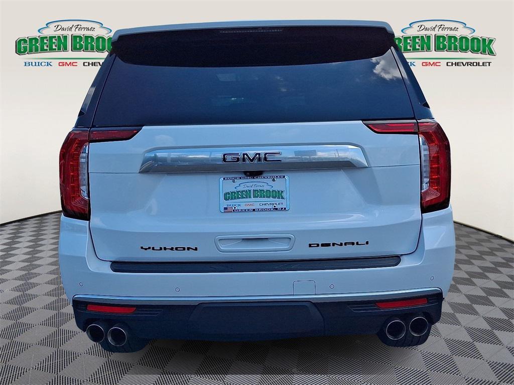 used 2024 GMC Yukon car, priced at $72,697