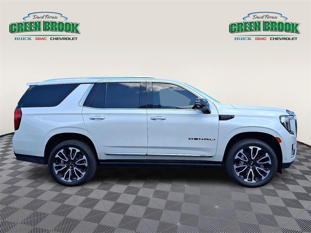 used 2024 GMC Yukon car, priced at $72,697