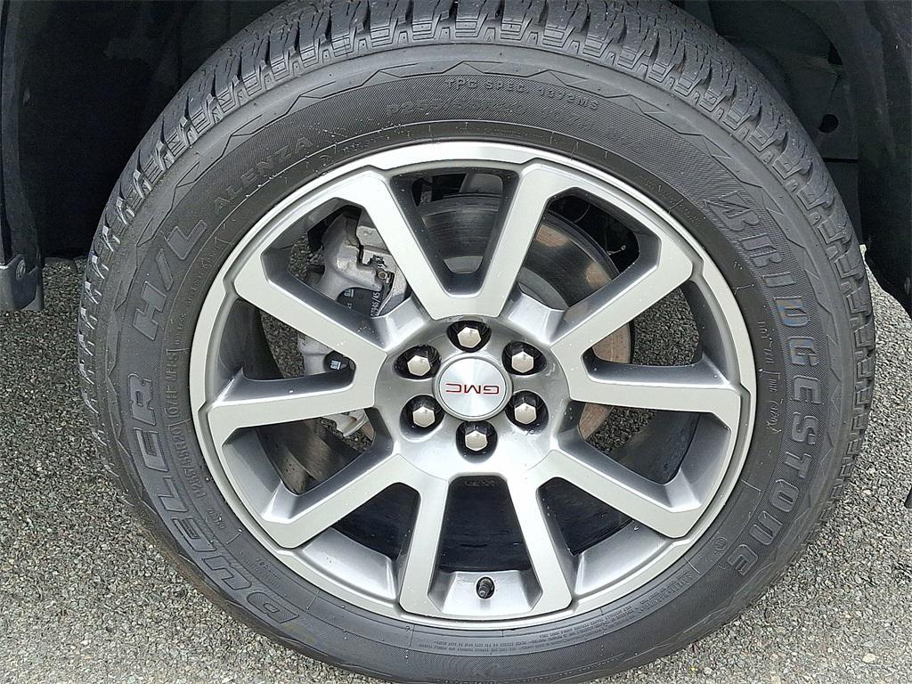 used 2021 GMC Canyon car, priced at $35,995